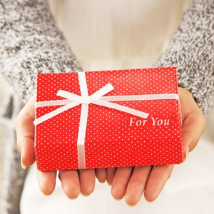 【送老師禮物】６款實用有意義的教師節禮物、畢業送禮推薦你！