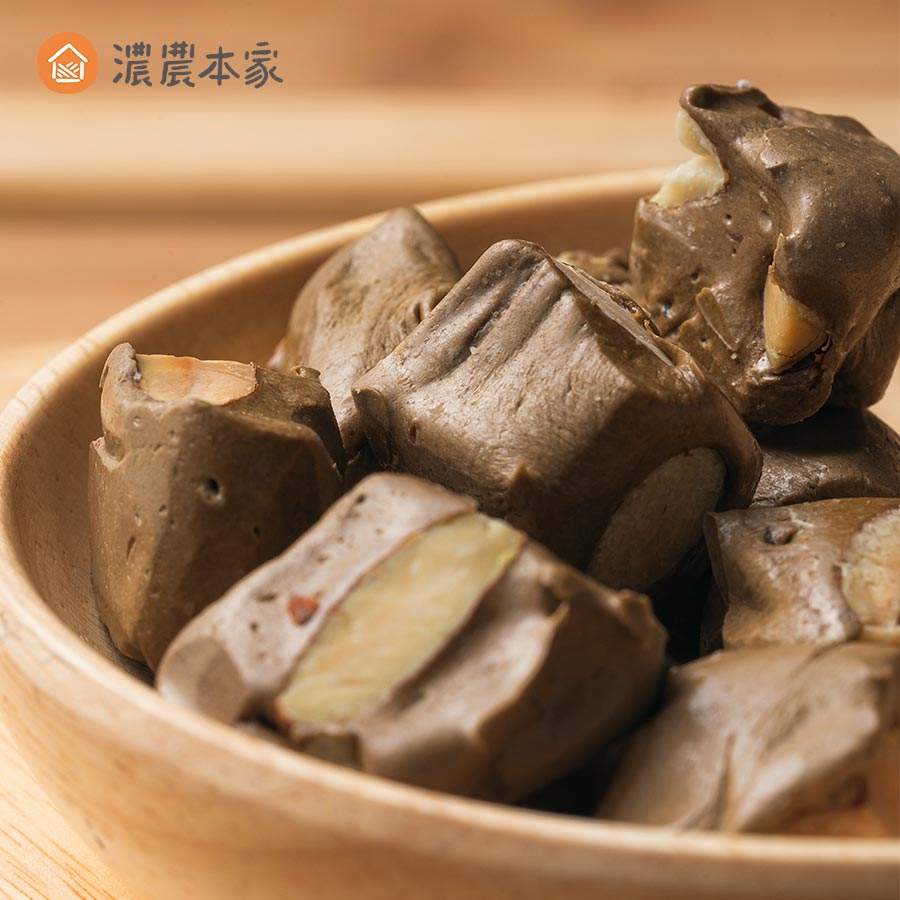 回國禮物推薦代表台灣特色的小禮物-紅茶杏仁牛軋糖！送禮給外國人一定超喜歡！